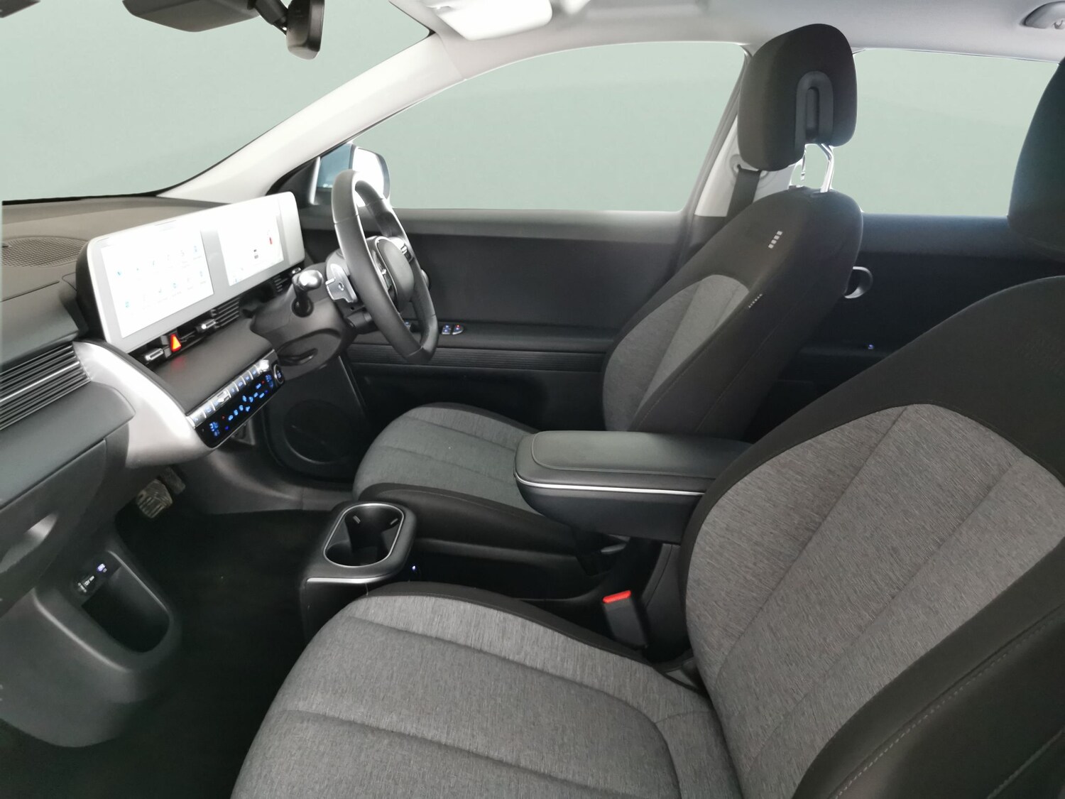 Used Hyundai IONIQ 5 2024 for sale - 78173357: Photo 4