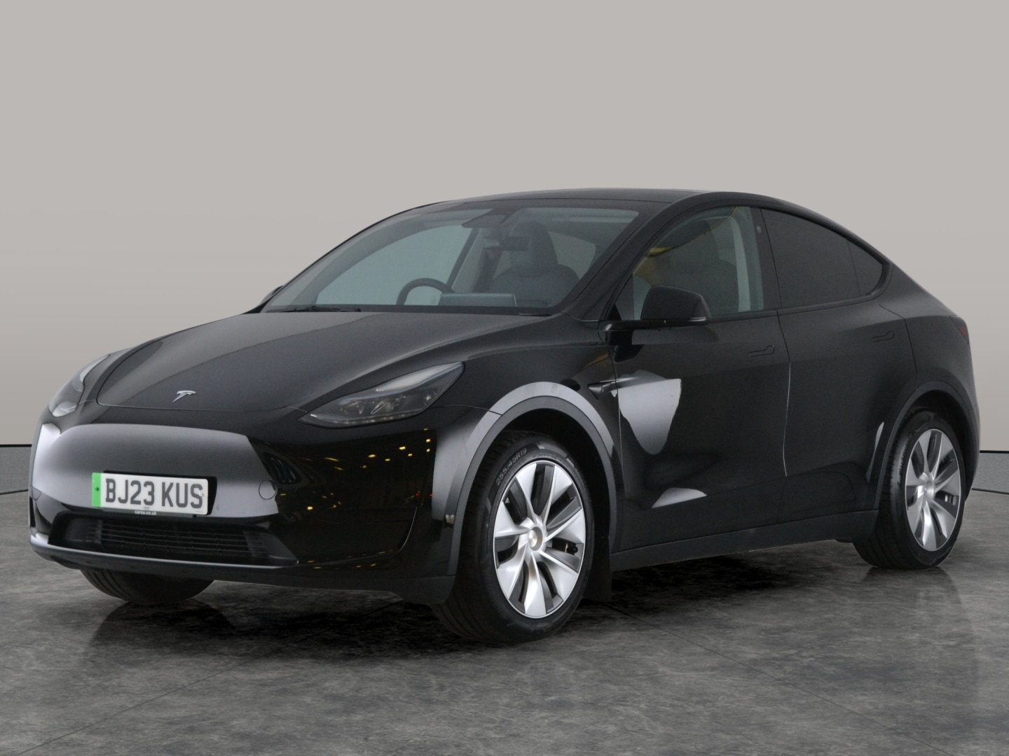 Used Tesla Model Y 2023 for sale - 78197855: Photo 1