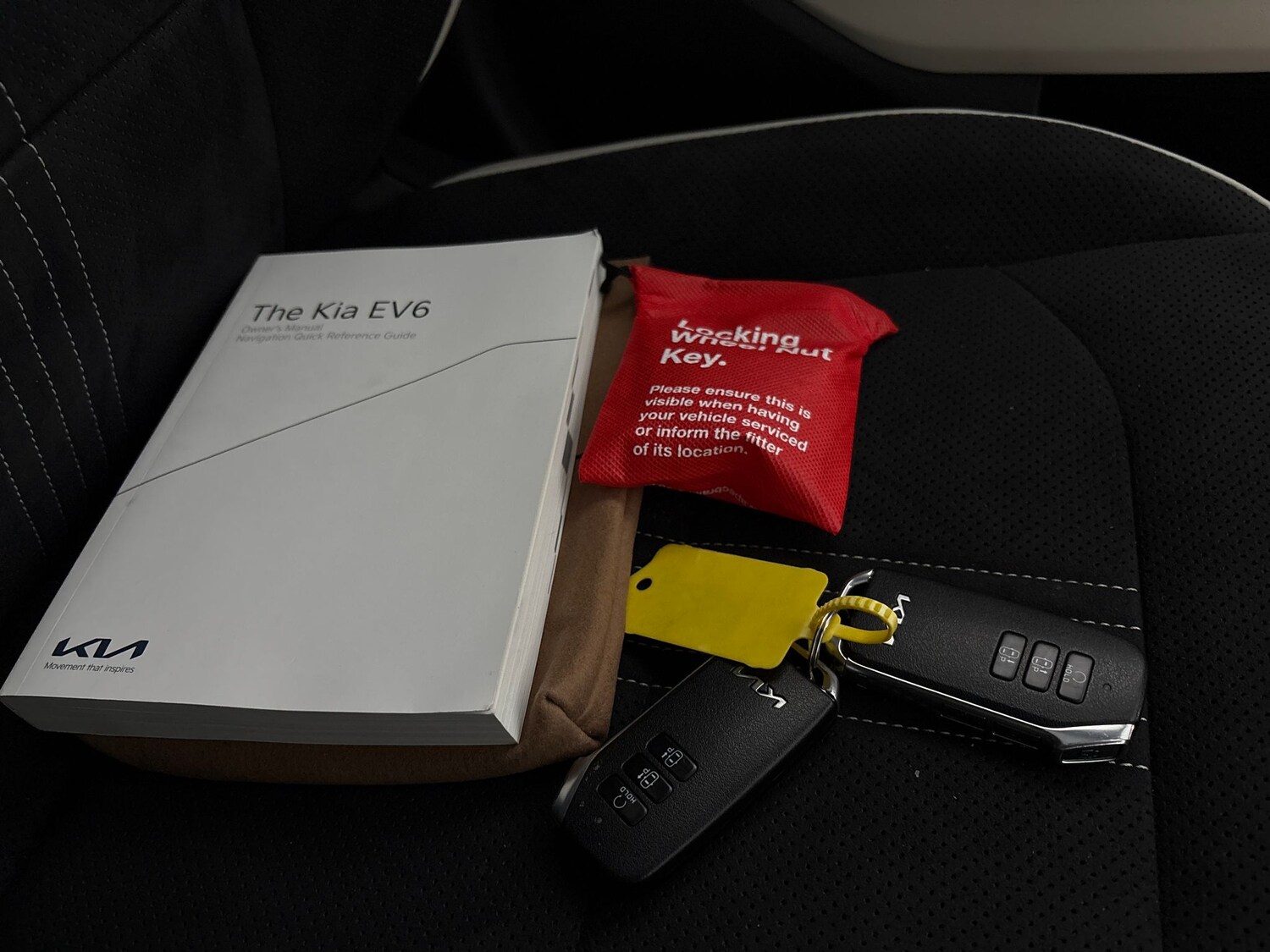 Used Kia EV6 2023 for sale - 77443105: Photo 44