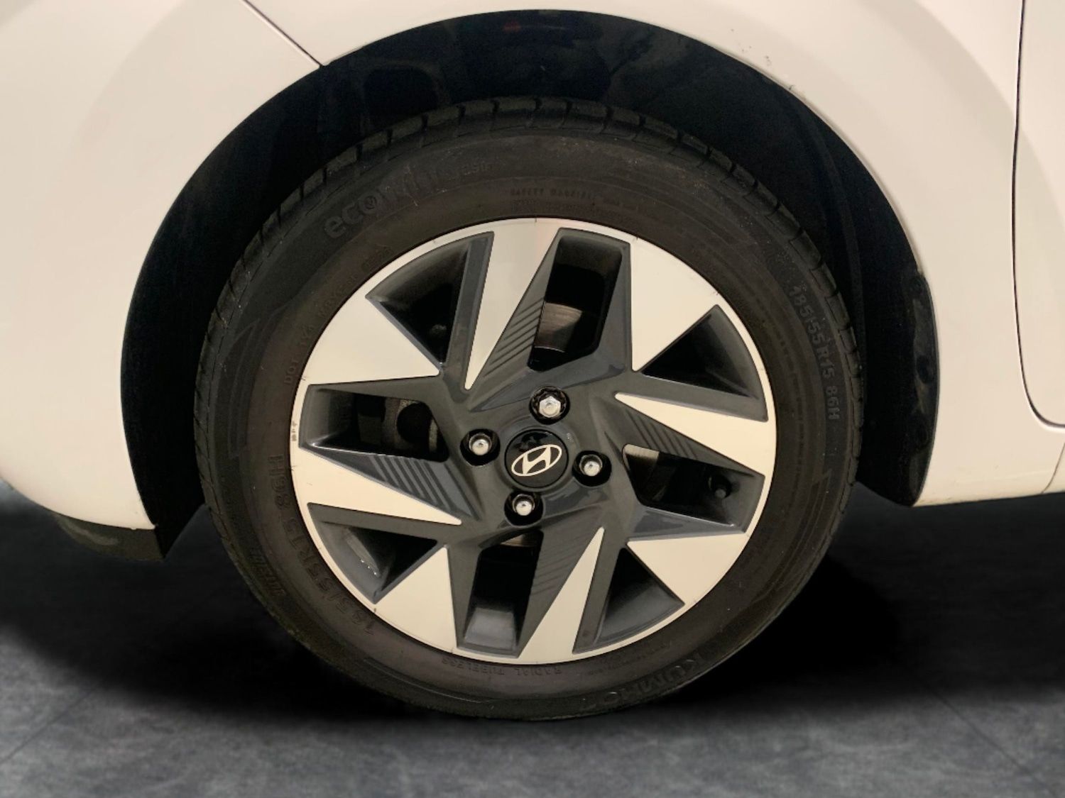 Used Hyundai i10 2023 for sale - 77475321: Photo 21