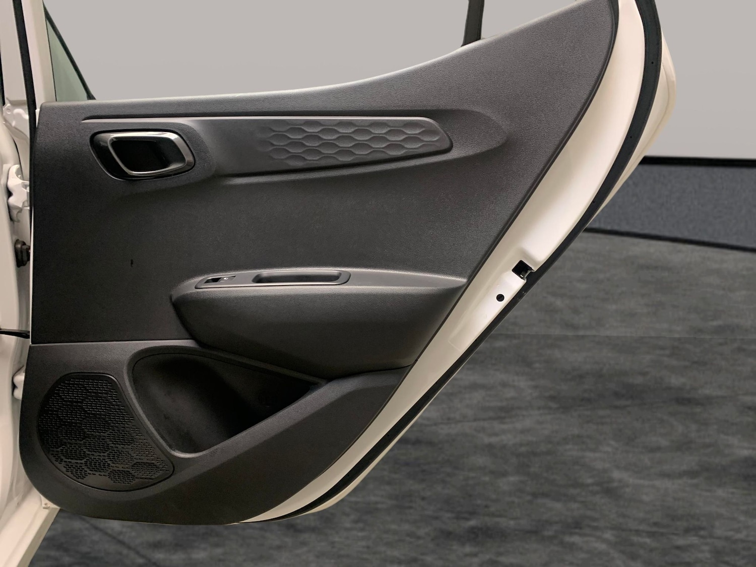 Used Hyundai i10 2023 for sale - 77475321: Photo 27