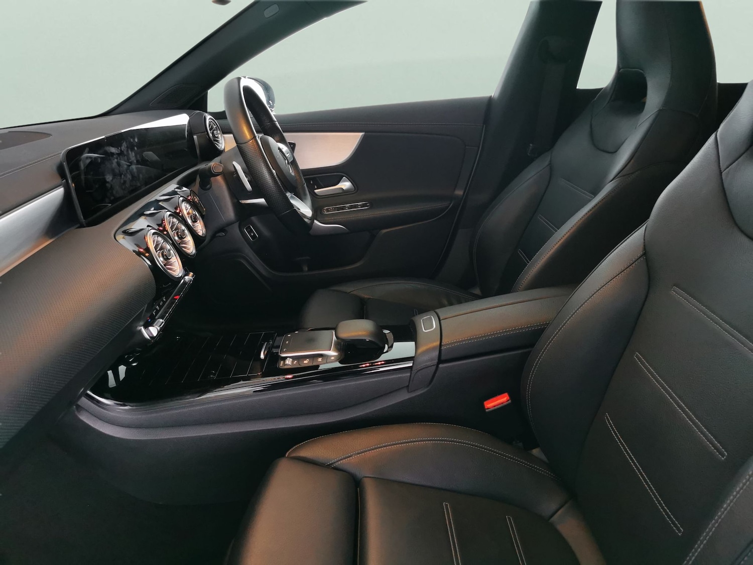 Used Mercedes-Benz CLA 2021 for sale - 77639934: Photo 4