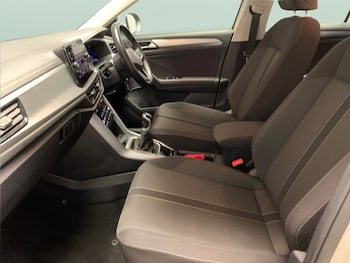 Used Volkswagen T-Roc 2023 for sale - 78305376: Photo