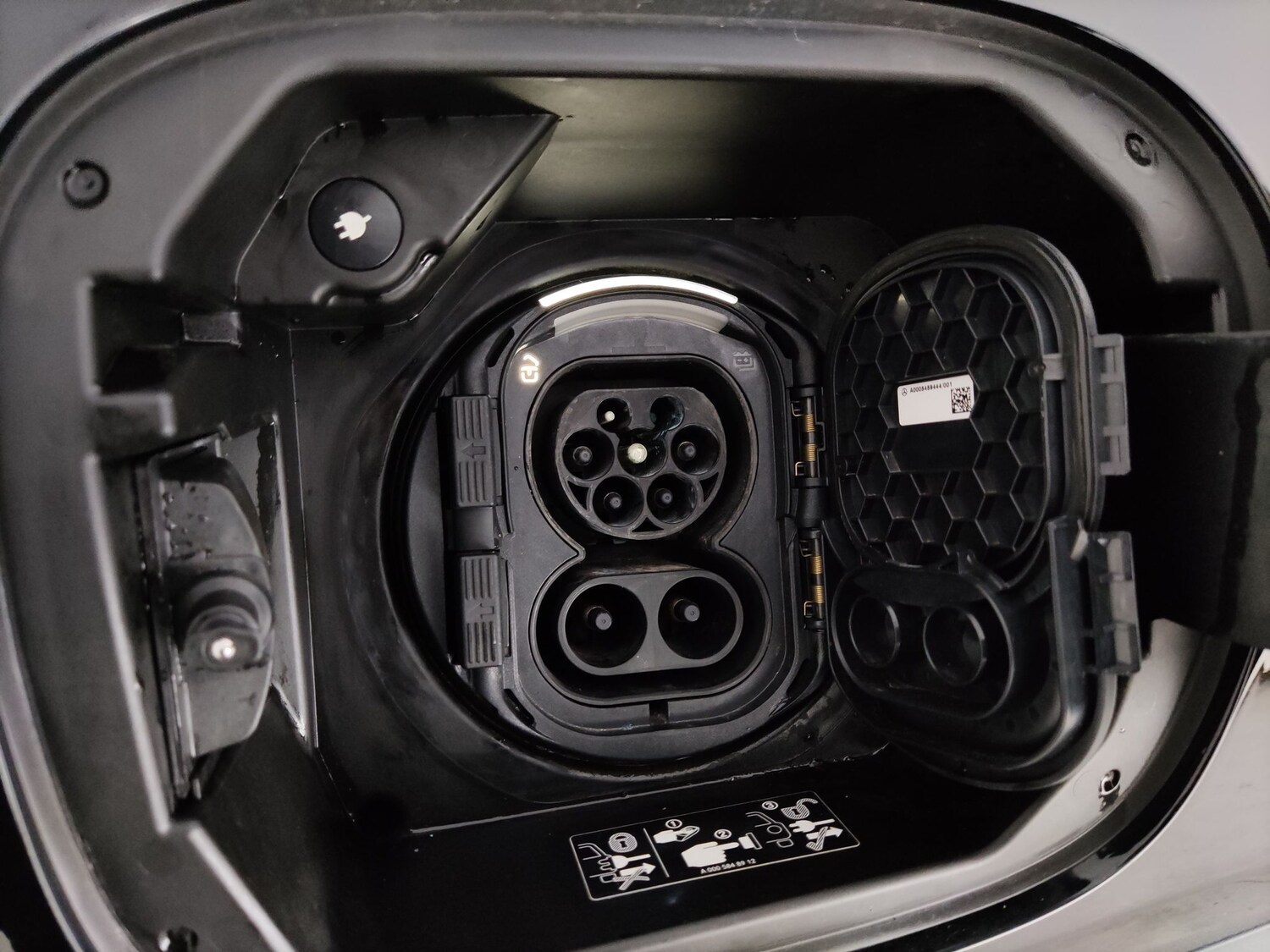 Used Mercedes-Benz EQA 2024 for sale - 78218504: Photo 38