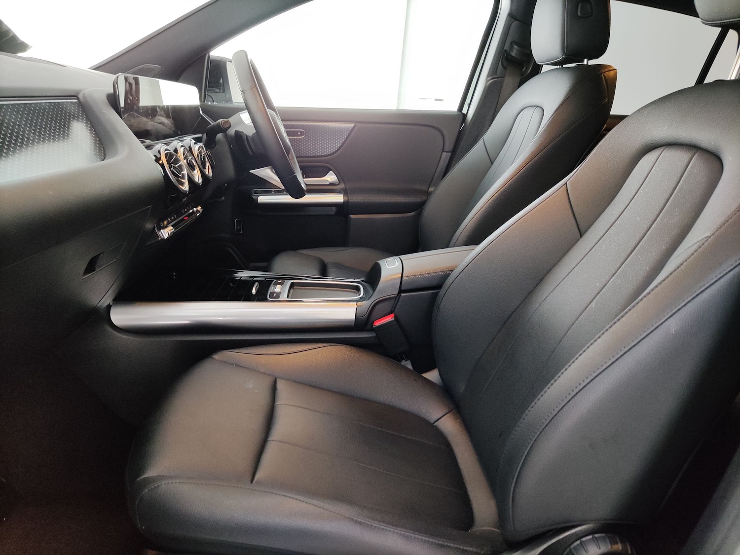 Used Mercedes-Benz EQA 2024 for sale - 78218504: Photo 4