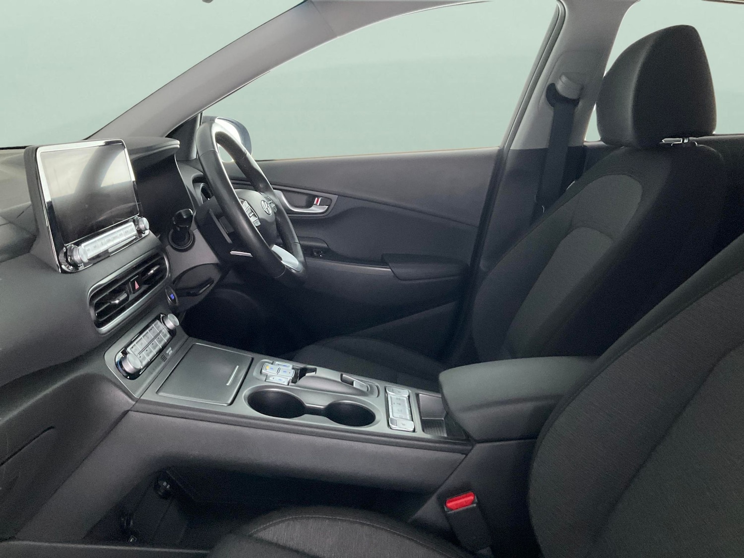 Used Hyundai KONA 2021 for sale - 76545165: Photo 4