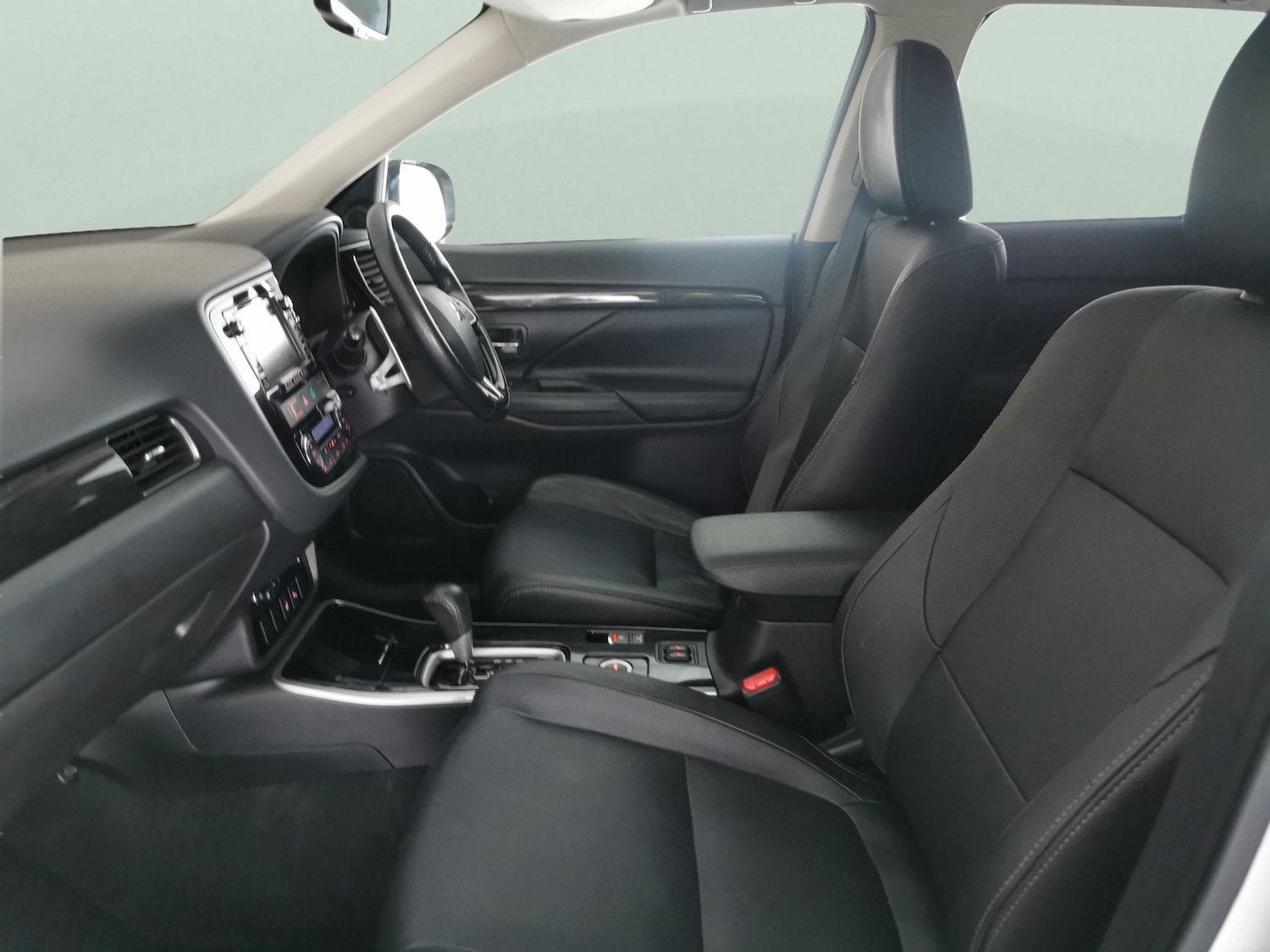 Used Mitsubishi Outlander 2018 for sale - 77676019: Photo 4