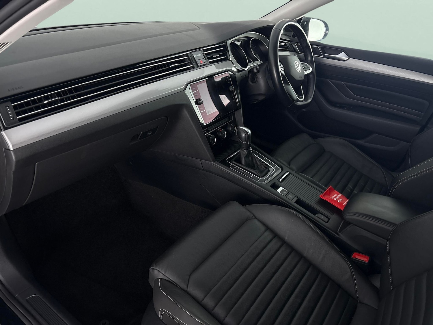 Used Volkswagen Passat 2022 for sale - 76426144: Photo 4