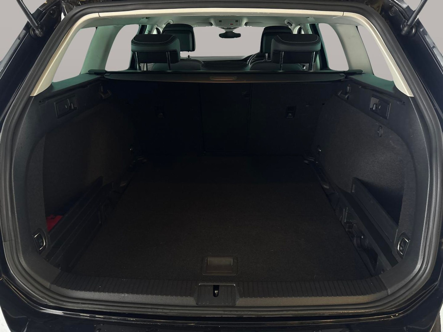 Used Volkswagen Passat 2022 for sale - 76426144: Photo 44