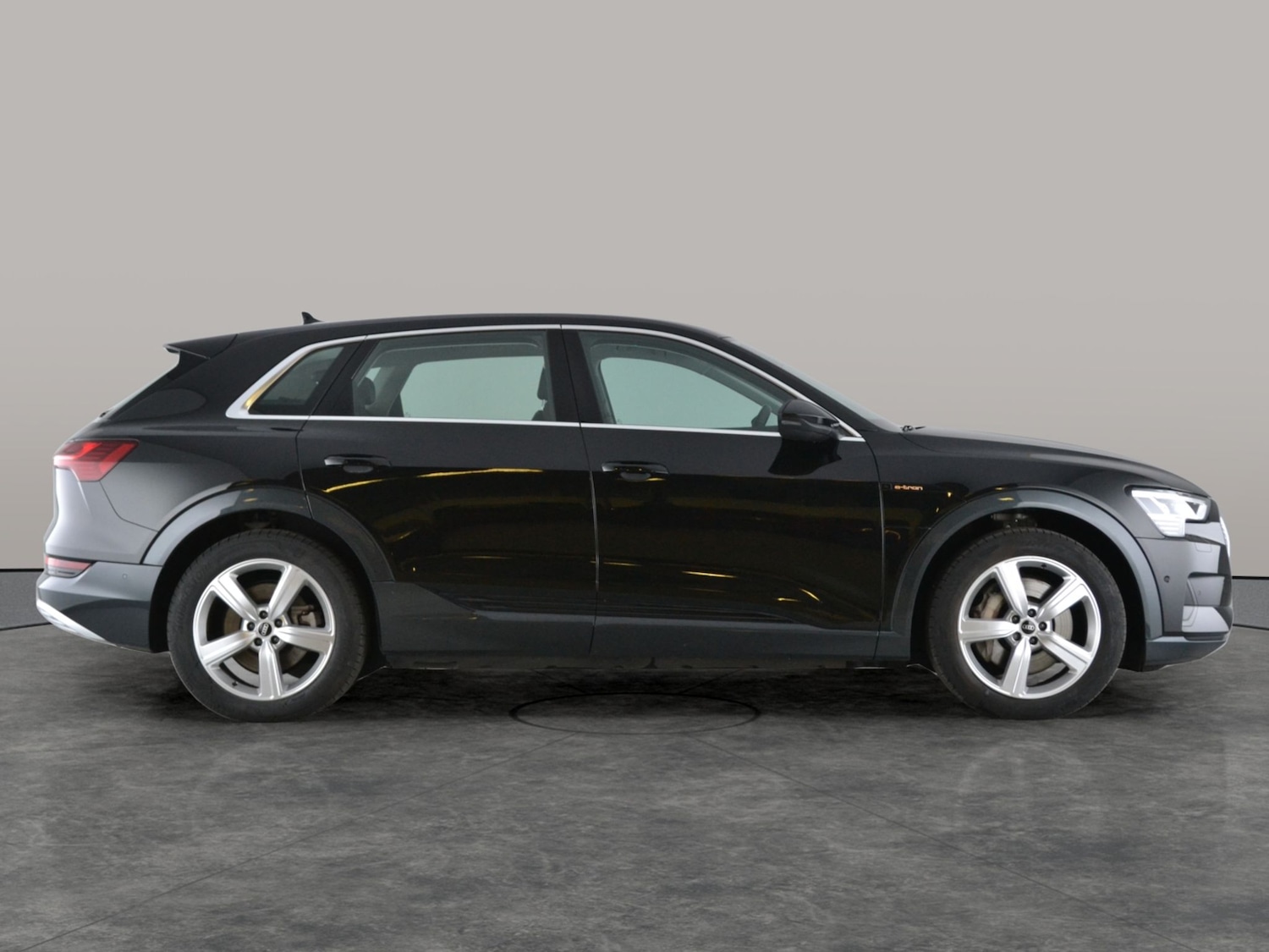 Used Audi e-tron 2021 for sale - 77086313: Photo 12