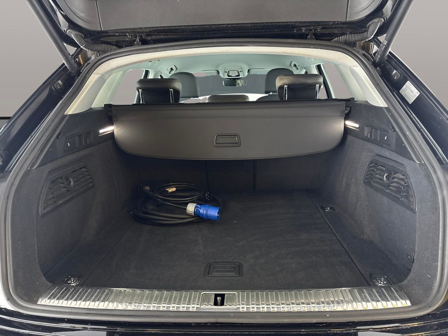 Used Audi e-tron 2021 for sale - 77086313: Photo 39