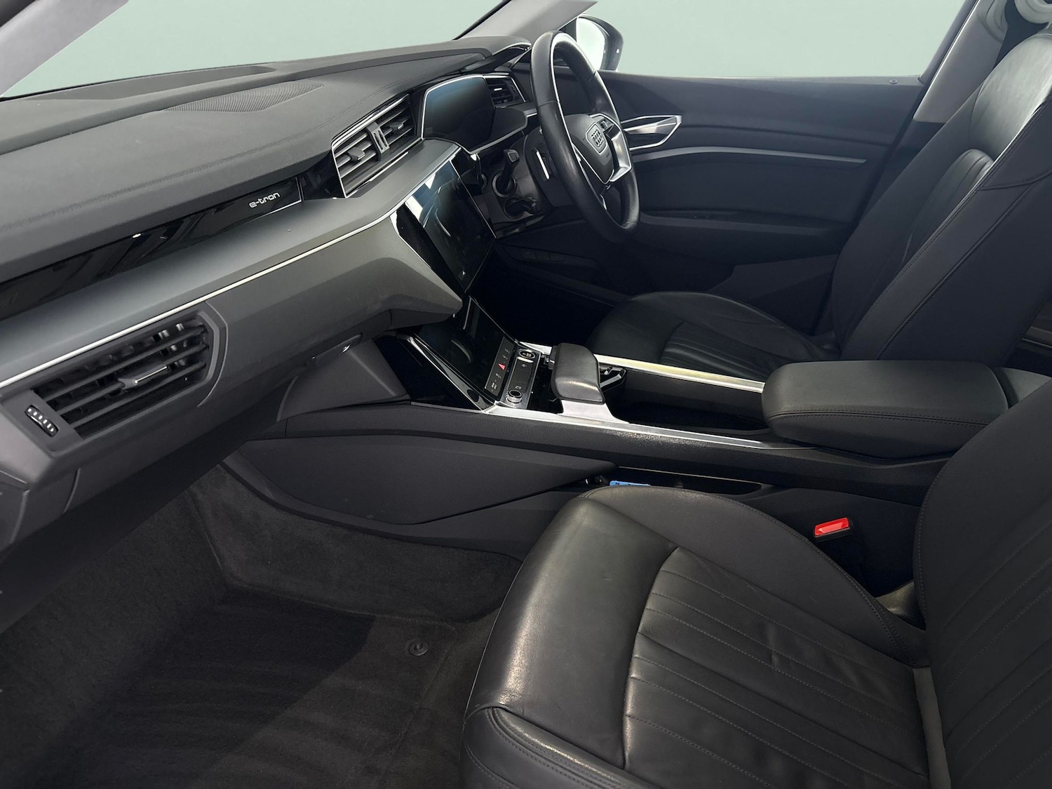 Used Audi e-tron 2021 for sale - 77086313: Photo 4