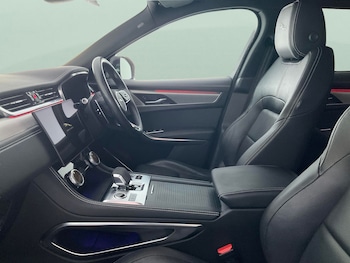 Used Jaguar F-Pace 2021 for sale - 75555210: Photo
