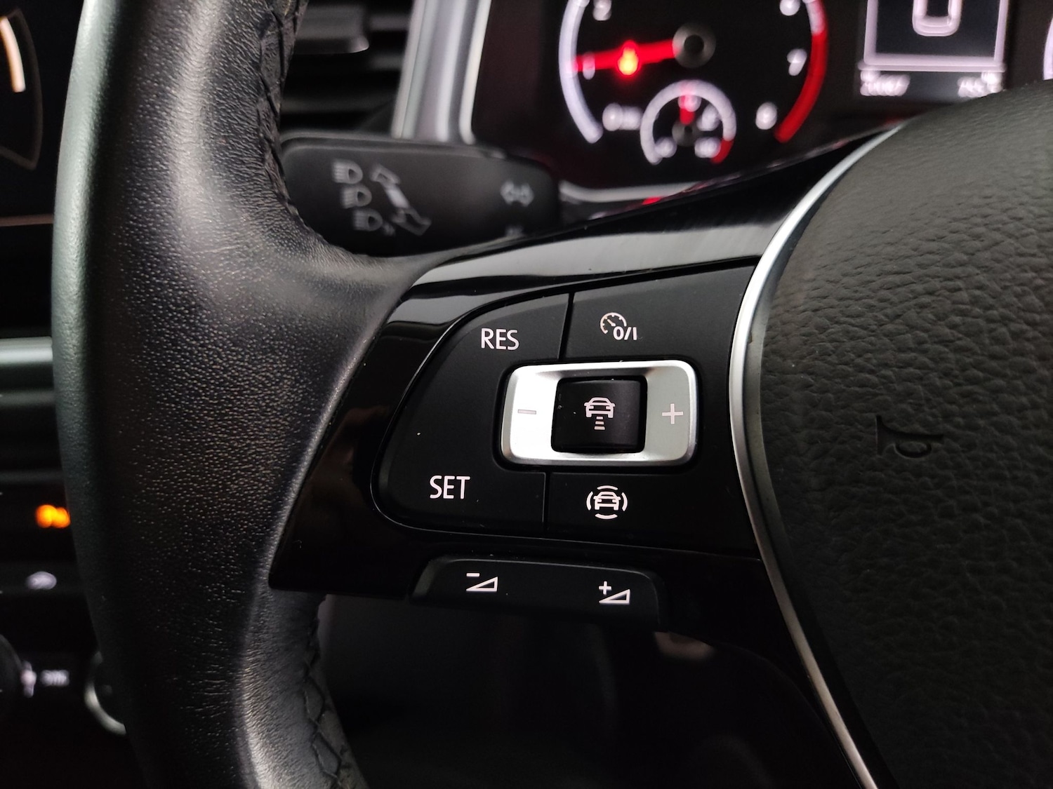 Used Volkswagen T-Roc 2022 for sale - 78037119: Photo 19