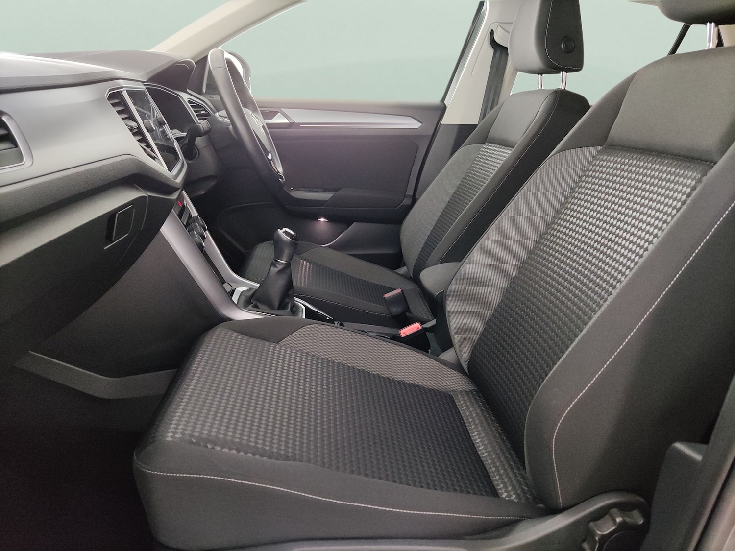 Used Volkswagen T-Roc 2022 for sale - 78037119: Photo 4