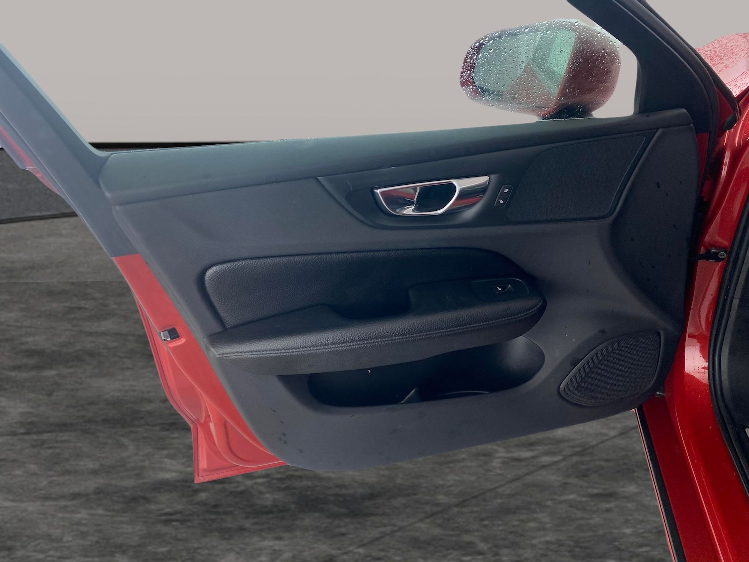 Used Volvo V60 2018 for sale - 77340118: Photo 29