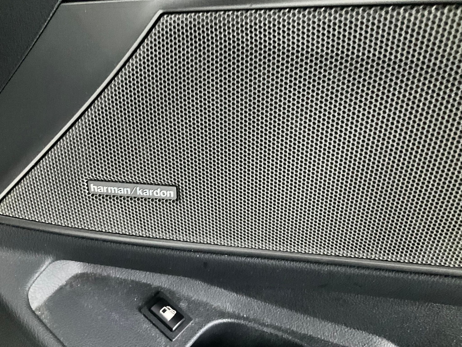 Used BMW 3 Series 2021 for sale - 76426140: Photo 5