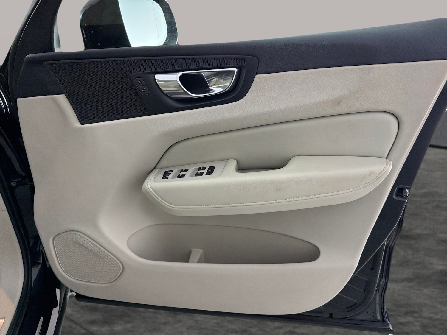 Used Volvo XC60 2022 for sale - 78079279: Photo 31