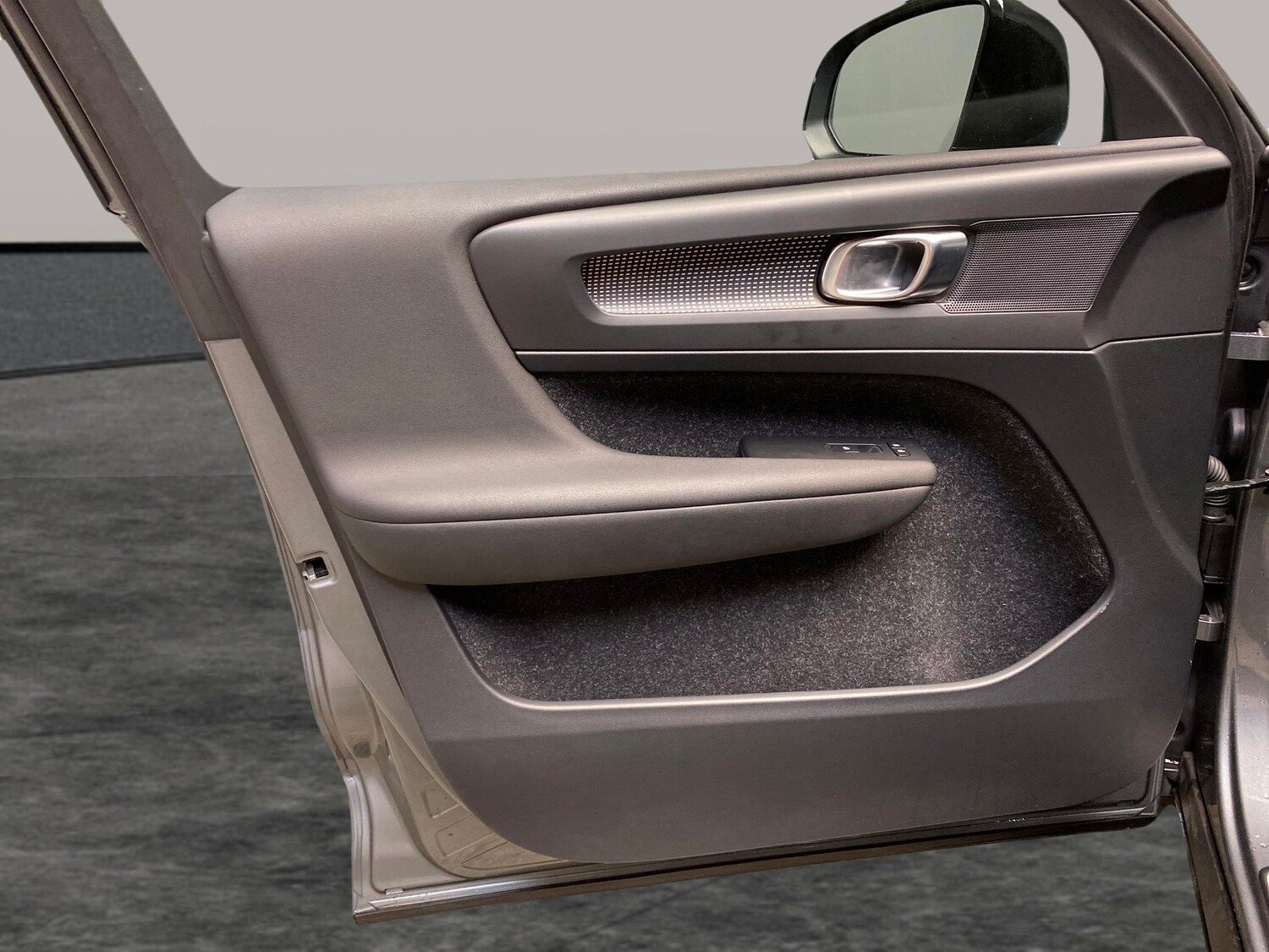 Used Volvo XC40 2019 for sale - 77802938: Photo 24