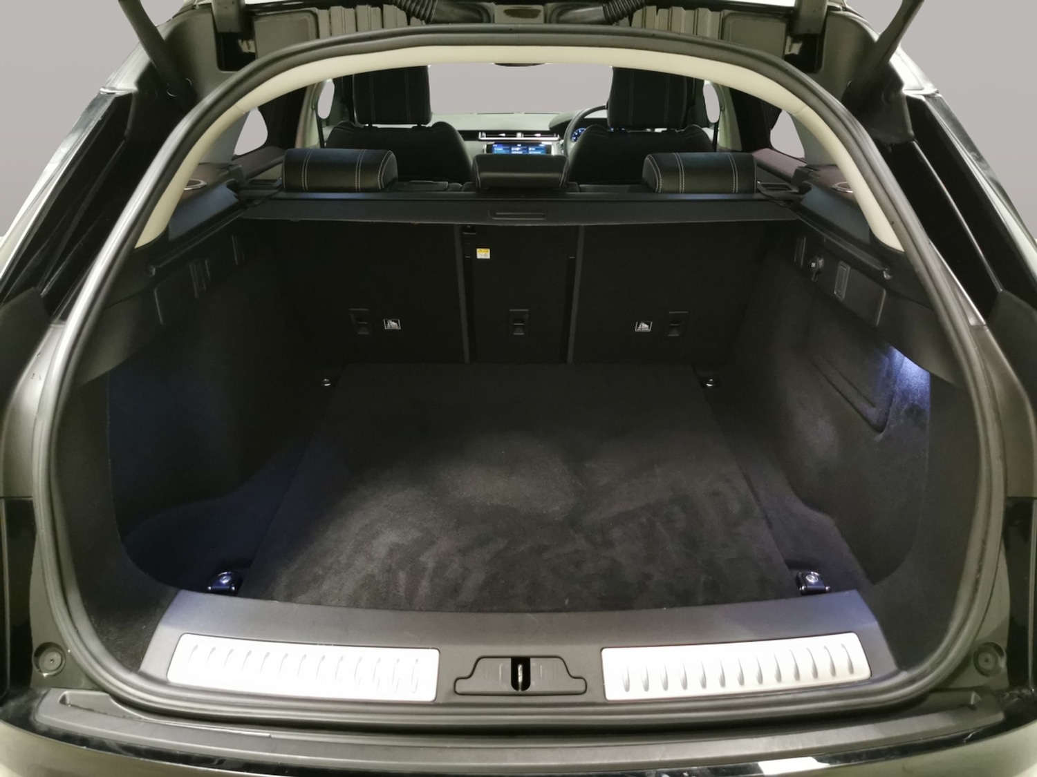 Used Land Rover Range Rover Velar 2020 for sale - 76505400: Photo 35