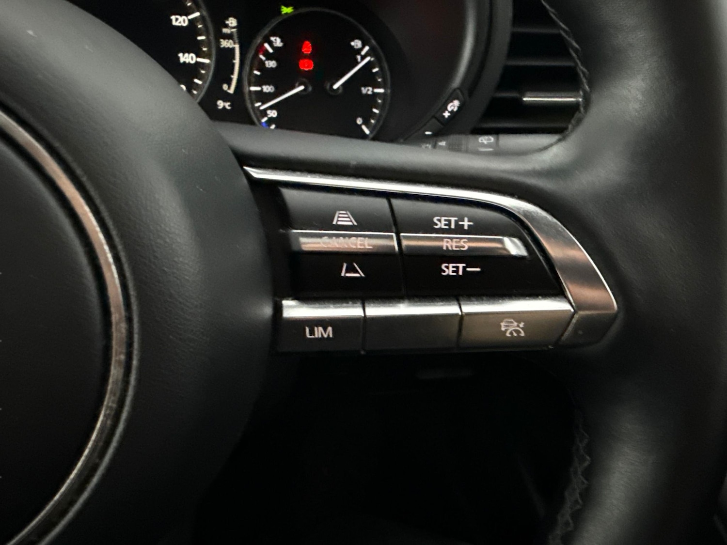 Used Mazda Mazda3 2023 for sale - 77896655: Photo 24