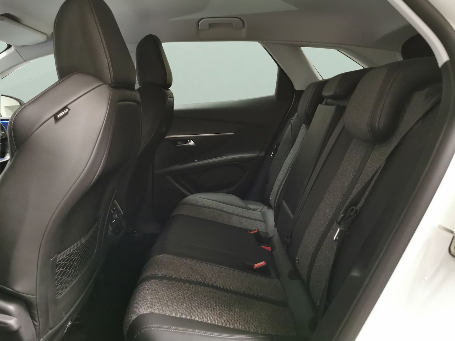 Used Peugeot 3008 2018 for sale - 77394876: Photo 25