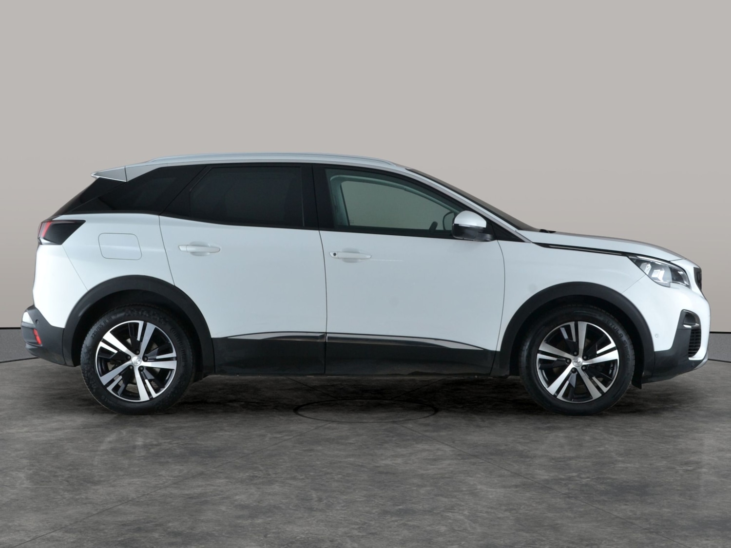 Used Peugeot 3008 2018 for sale - 77394876: Photo 9