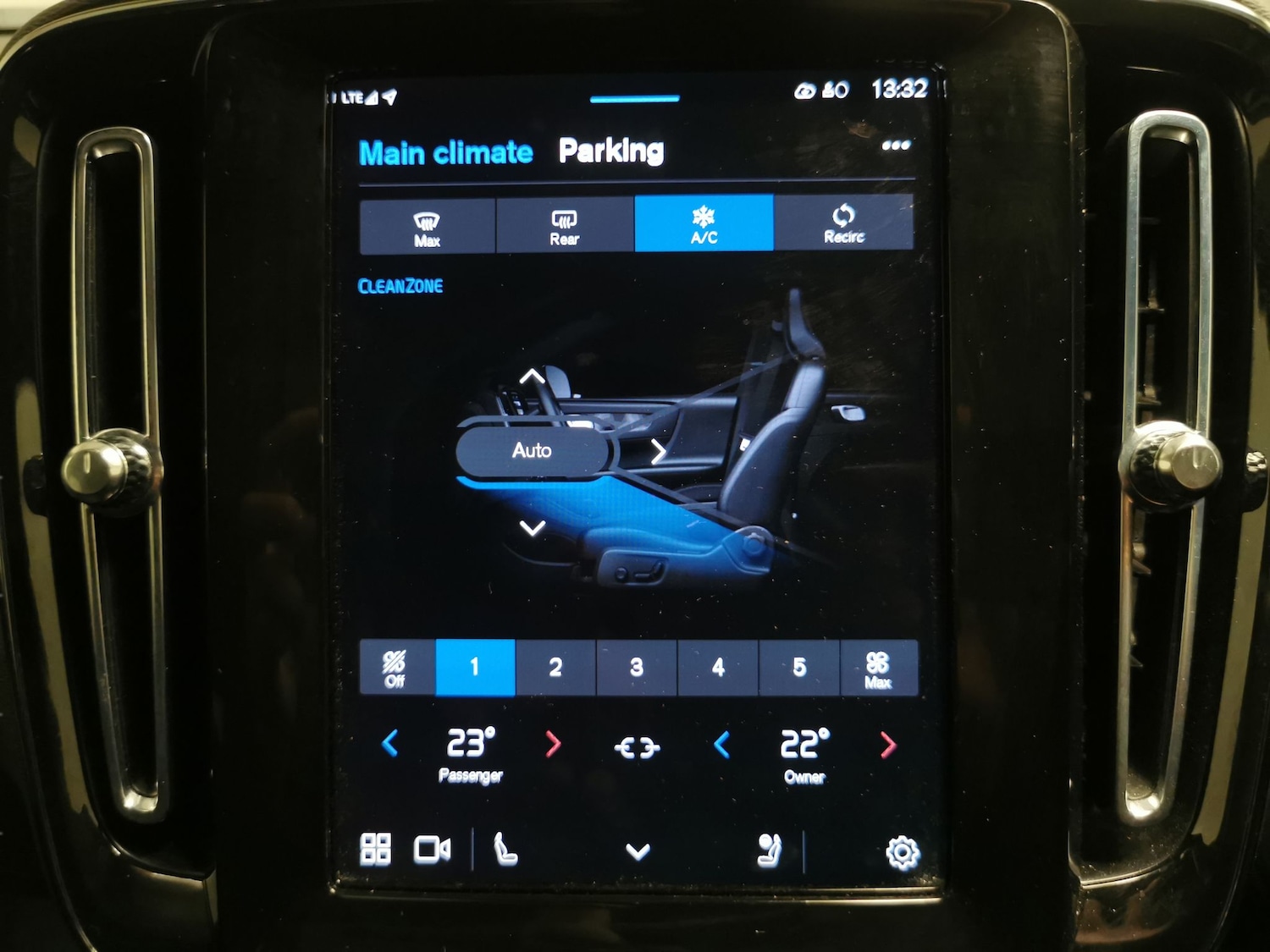 Used Volvo C40 2023 for sale - 78060942: Photo 16