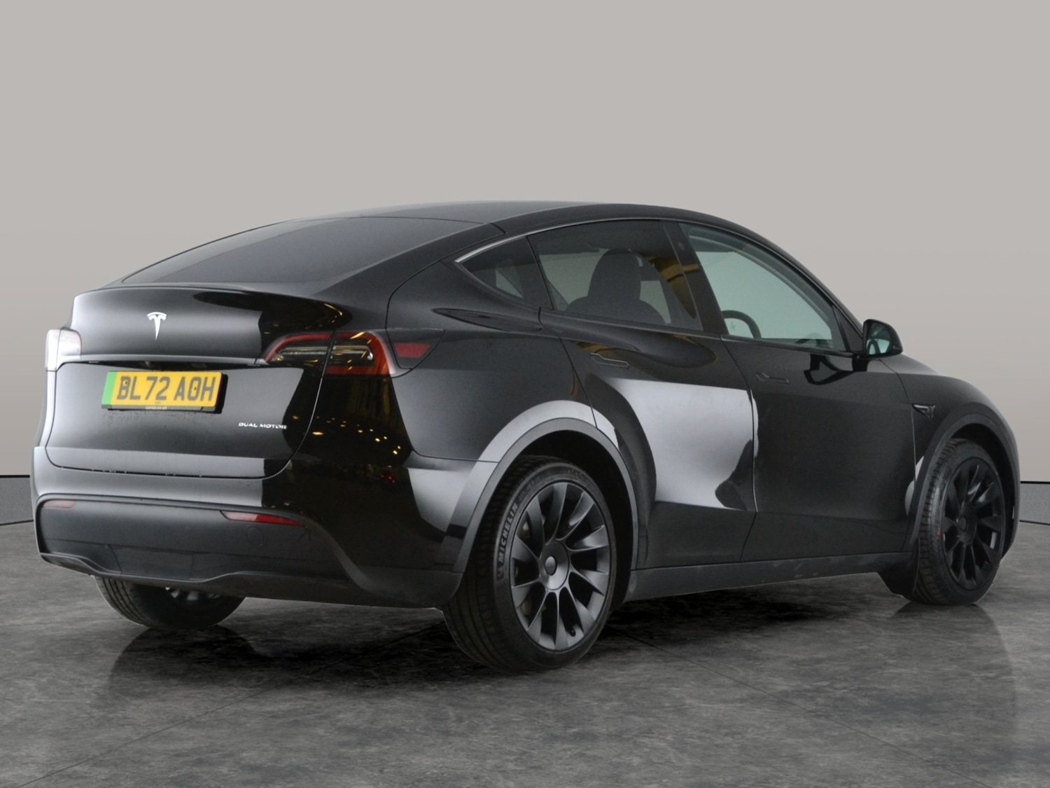 Used Tesla Model Y 2022 for sale - 77012136: Photo 12