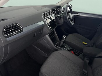 Used Volkswagen Tiguan 2022 for sale - 75920384: Photo