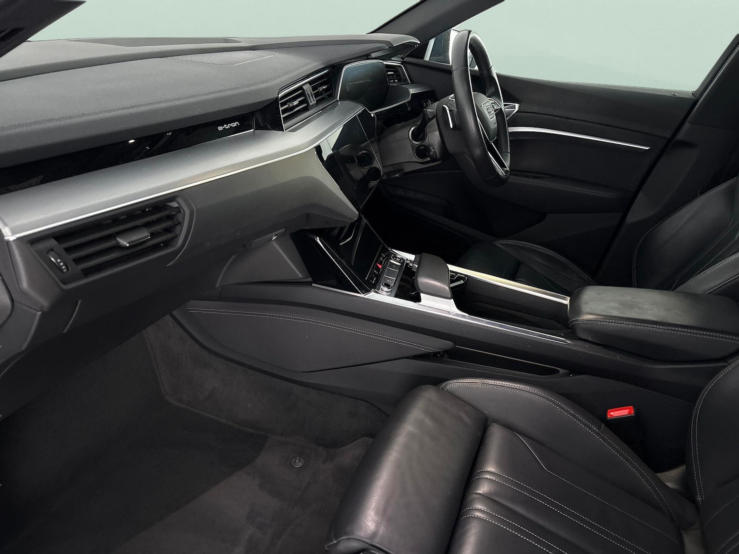 Used Audi e-tron 2022 for sale - 76593893: Photo 4