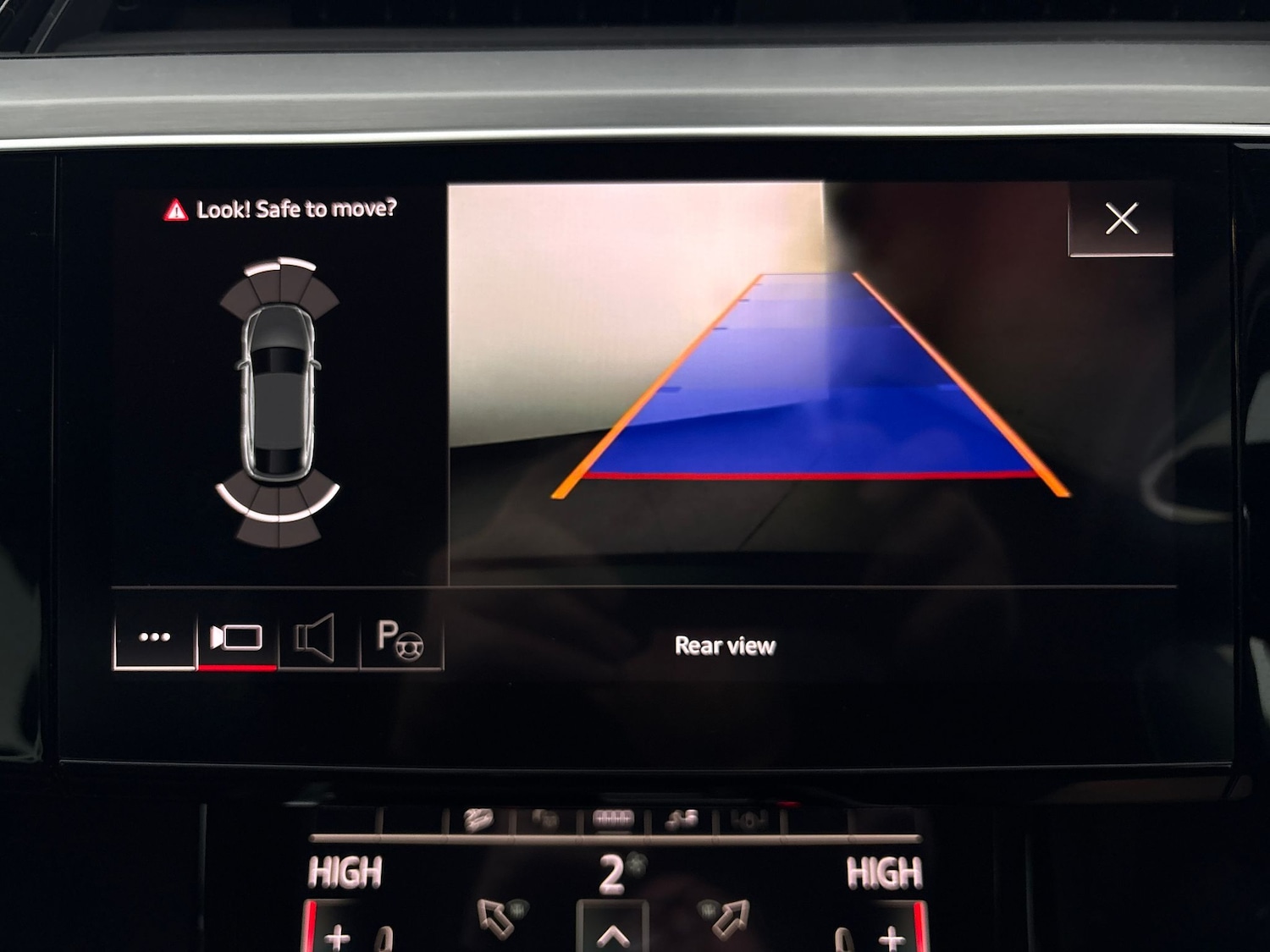 Used Audi e-tron 2022 for sale - 76593893: Photo 6