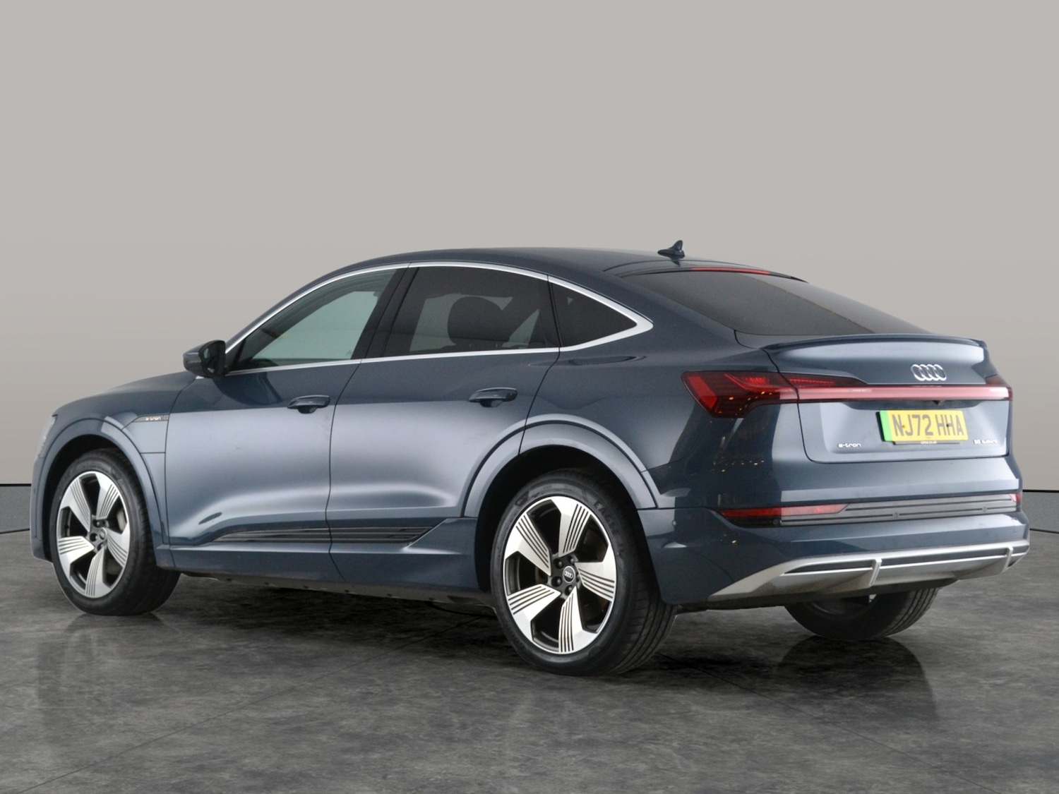 Used Audi e-tron 2022 for sale - 76593893: Photo 9