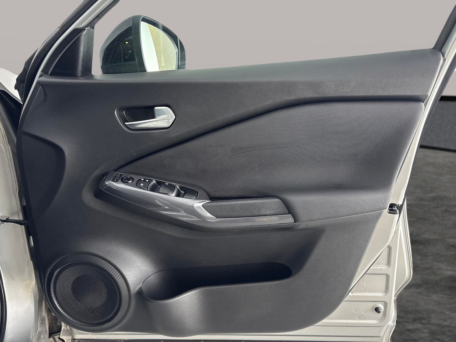 Used Nissan Juke 2023 for sale - 78028359: Photo 30