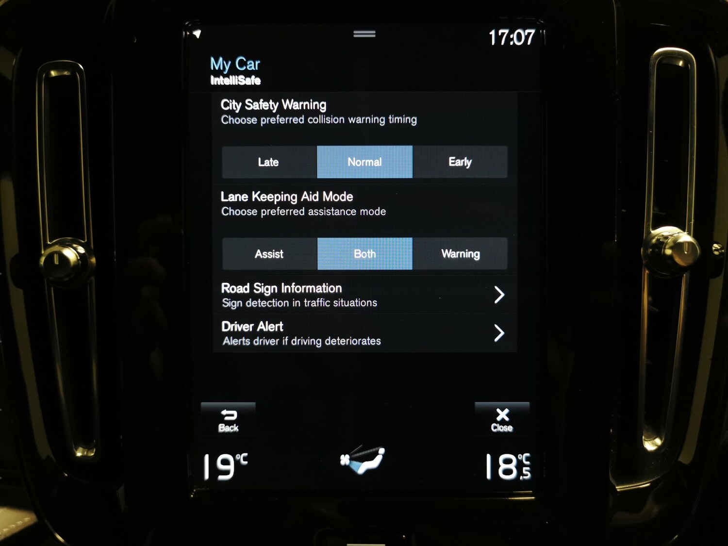 Used Volvo XC40 2022 for sale - 78159620: Photo 18