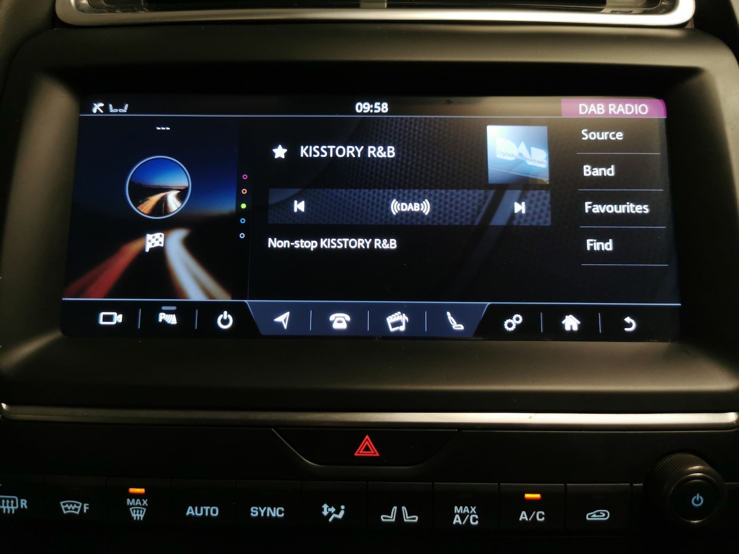 Used Jaguar E-Pace 2019 for sale - 77797953: Photo 7