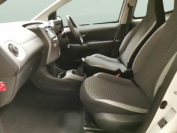 Used Toyota AYGO 2019 for sale - 76526630: Photo