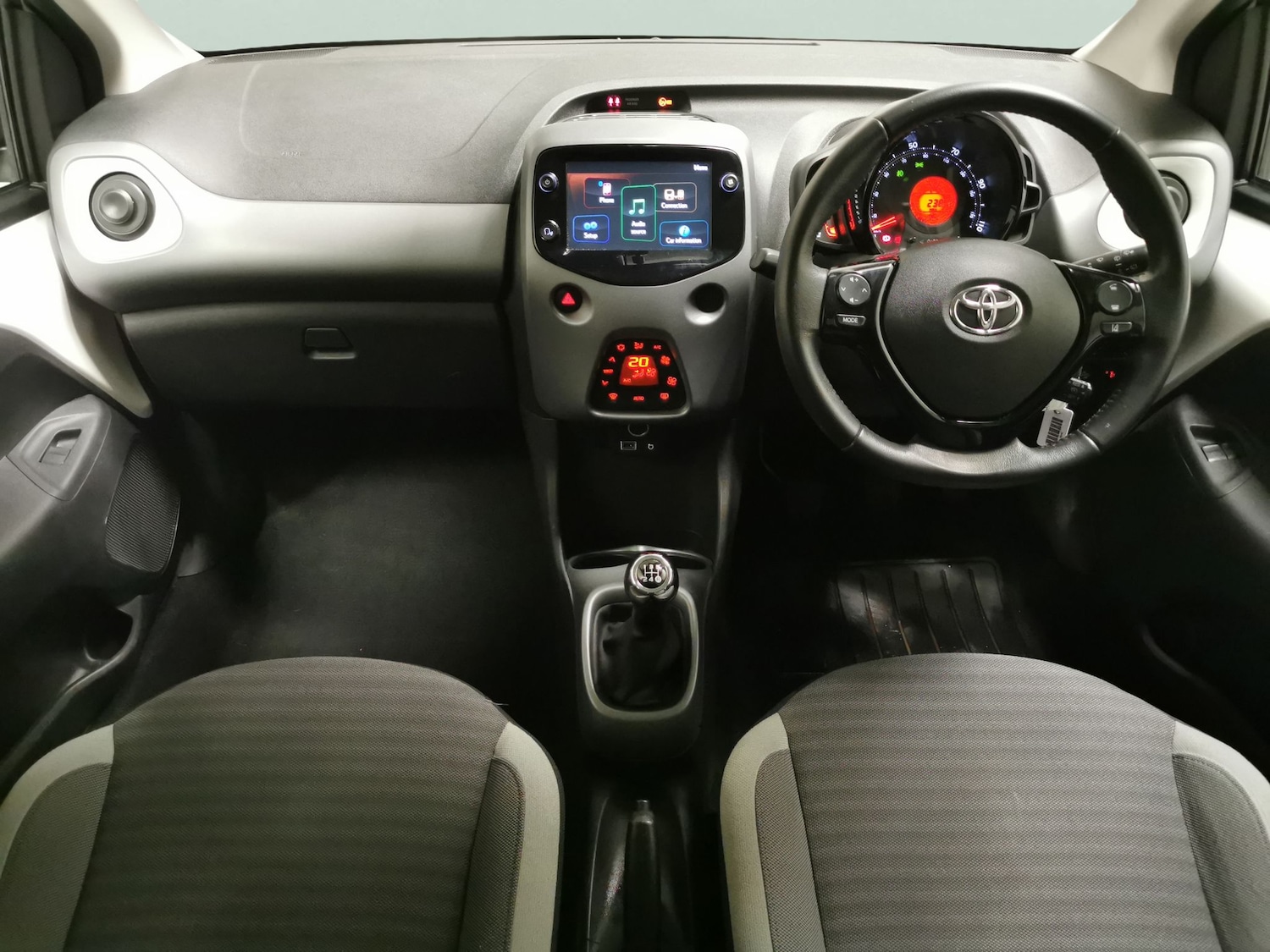 Used Toyota AYGO 2019 for sale - 76526630: Photo 7