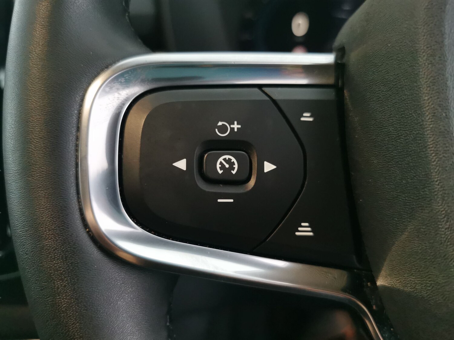 Used Volvo XC40 2022 for sale - 78218426: Photo 23