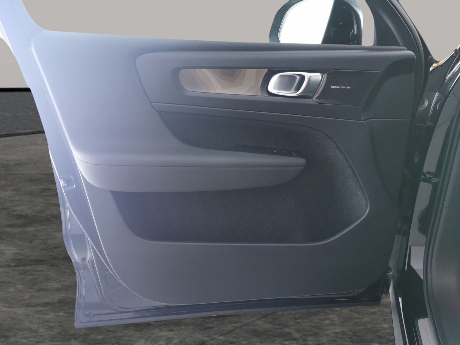 Used Volvo XC40 2022 for sale - 78218426: Photo 29