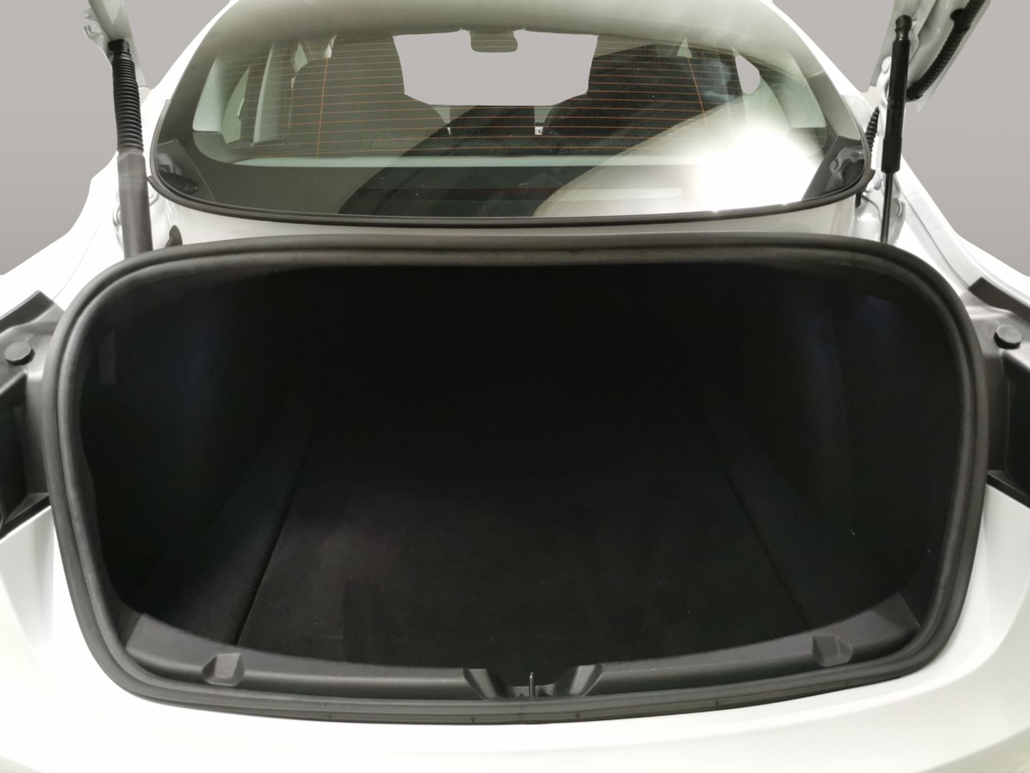 Used Tesla Model 3 2023 for sale - 76980473: Photo 35