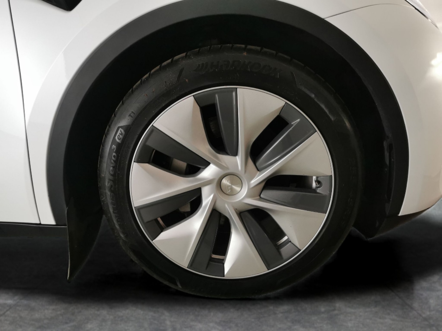 Used Tesla Model Y 2023 for sale - 76851477: Photo 28