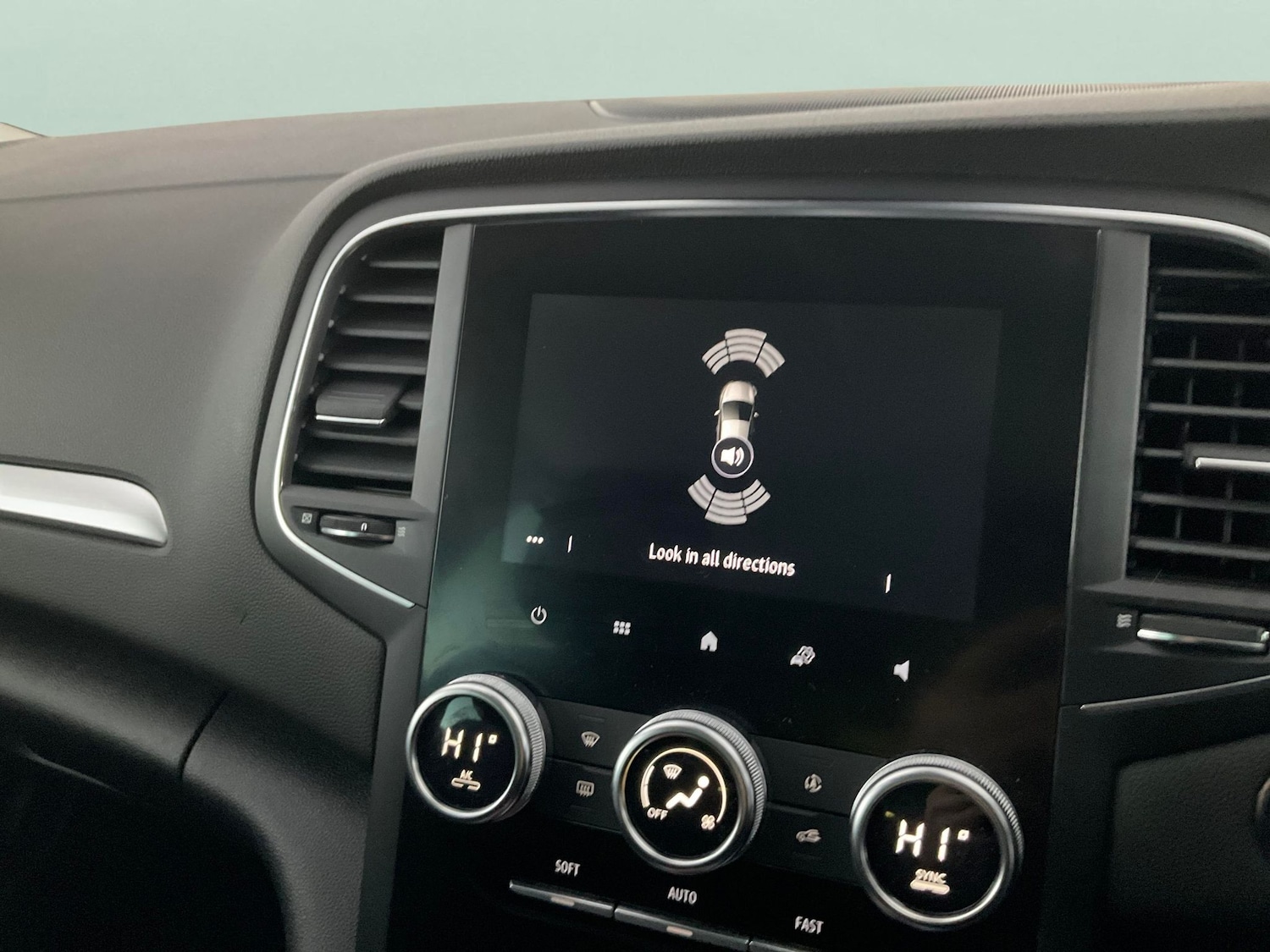 Used Renault Megane 2022 for sale - 76554975: Photo 17