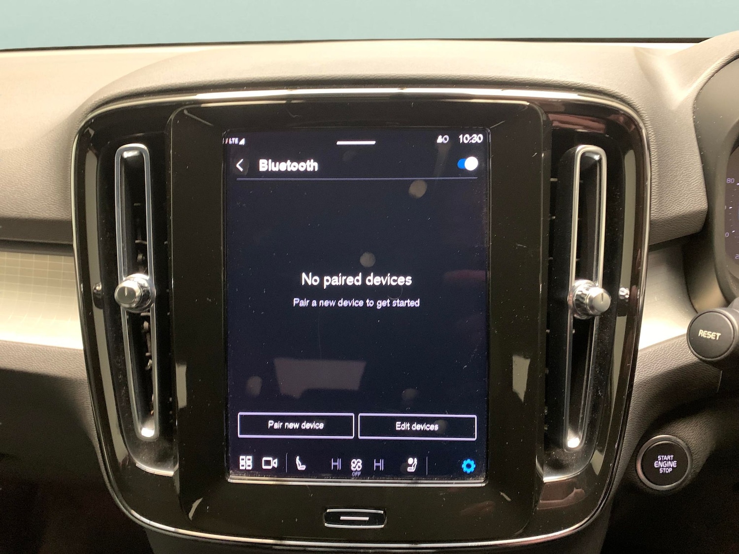 Used Volvo XC40 2023 for sale - 77432354: Photo 14