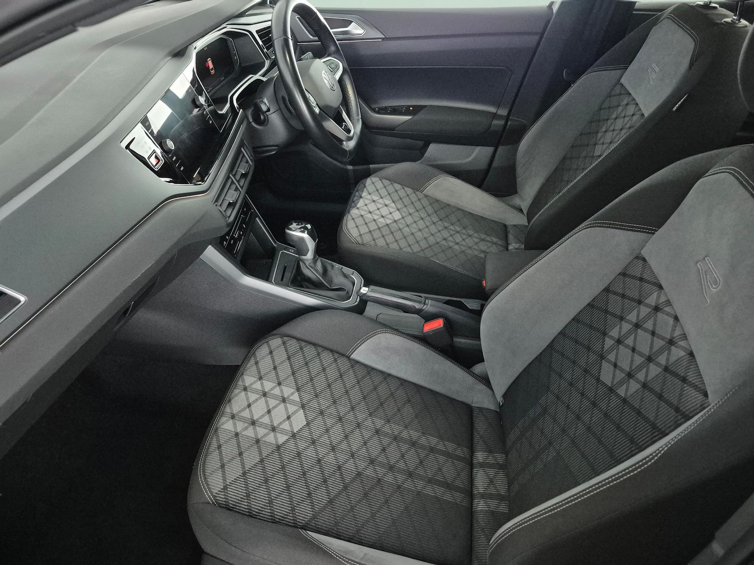 Used Volkswagen Polo 2023 for sale - 77829692: Photo 4