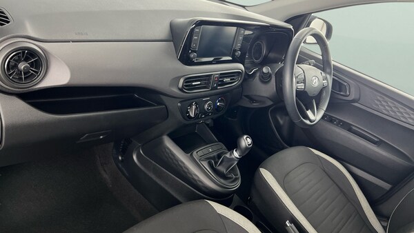 Used Hyundai i10 2021 for sale - 76300624: Photo 27