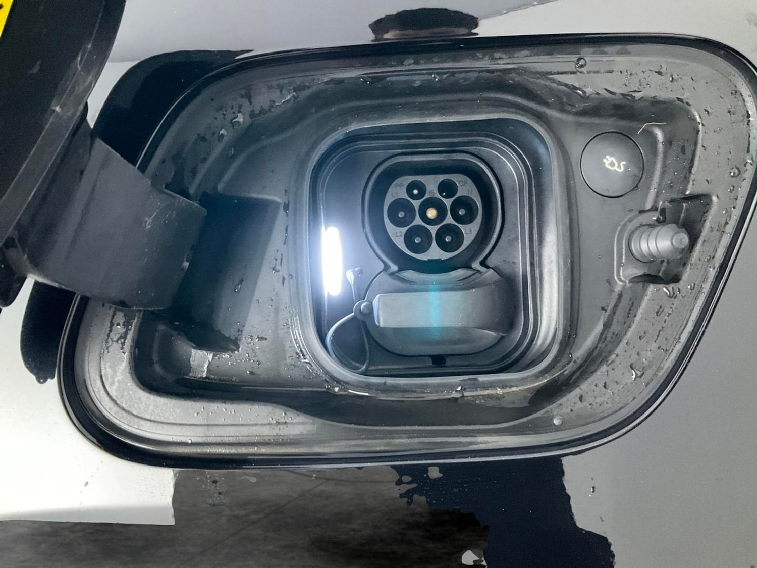 Used Volvo C40 2023 for sale - 76464176: Photo 35