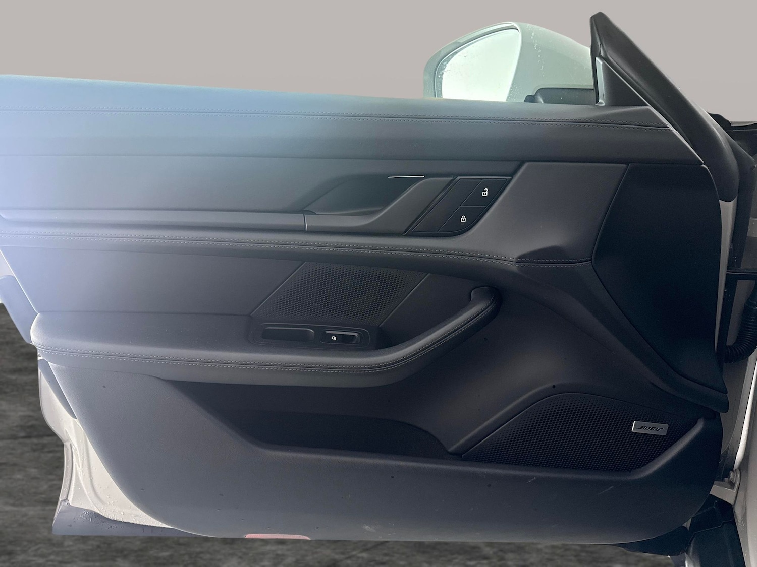 Used Porsche Taycan 2022 for sale - 77846135: Photo 35