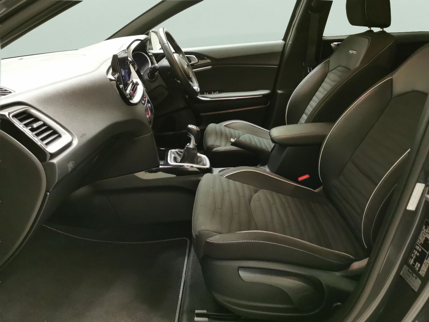 Used Kia Ceed 2023 for sale - 77294943: Photo 4