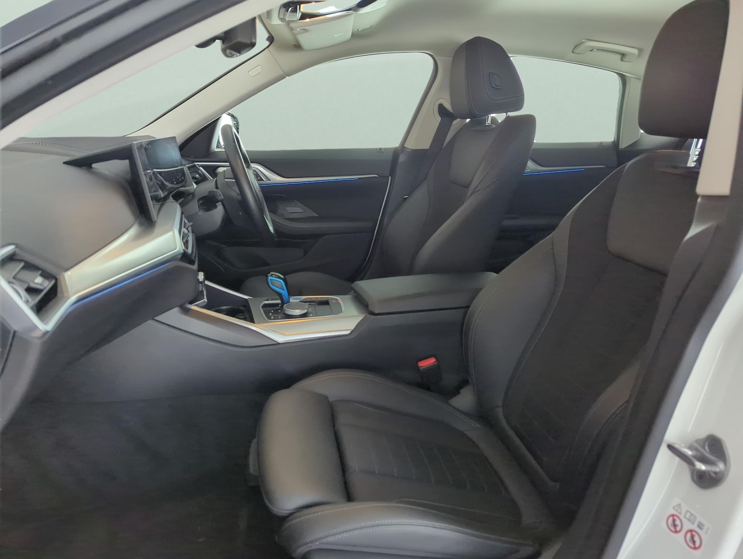 Used BMW i4 2022 for sale - 77569944: Photo 4